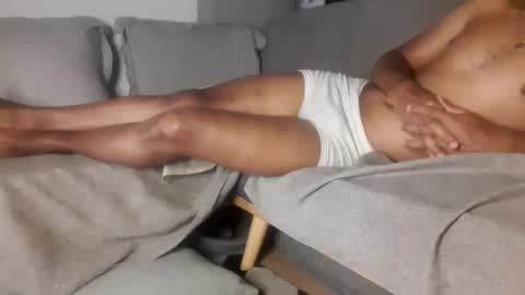 Snapshot of jamielonnas chatting on January 1, 2:52 pm Jamie Lonnas online show from January 1, 2:52 pm