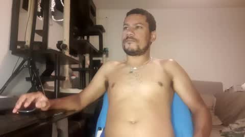 Snapshot of jamielonnas chatting on January 12, 4:08 pm Jamie Lonnas online show from January 12, 4:08 pm