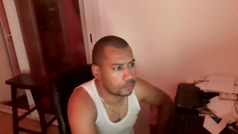 Snapshot of jamielonnas chatting on October 15, 4:51 pm Jamie Lonnas online show from October 15, 4:51 pm