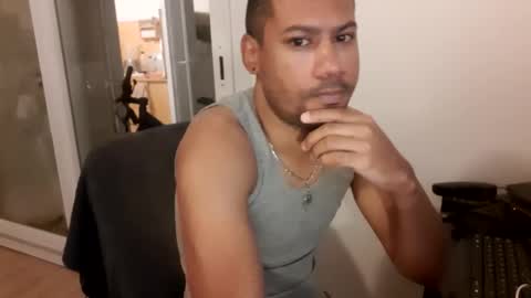 Snapshot of jamielonnas chatting on June 4, 2:17 am Jamie Lonnas online show from June 4, 2:17 am
