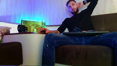 Robbie online show from March 7, 12:04 am