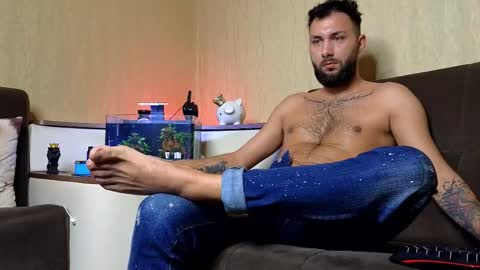 Robbie online show from October 3, 8:33 am