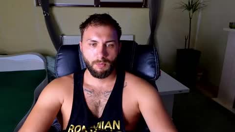 Snapshot of jamienoxus chatting on June 5, 1:39 pm Robbie online show from June 5, 1:39 pm