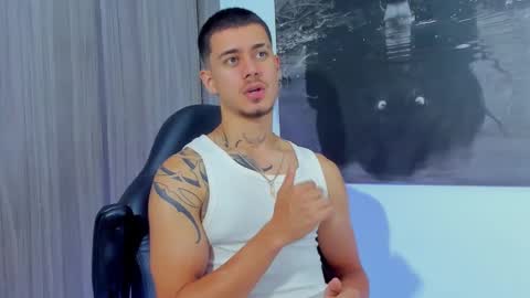 Snapshot of jamzawolf chatting on January 17, 6:22 pm jamzawolf online show from January 17, 6:22 pm