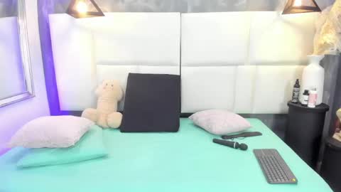 Jana Hancock online show from April 19, 1:10 pm