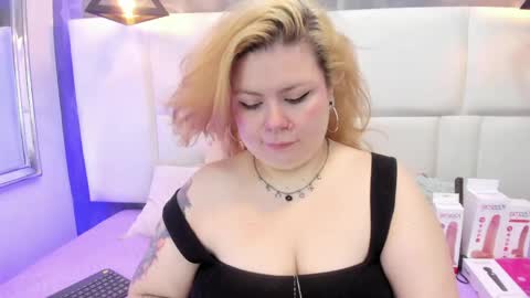 Jana Hancock online show from May 28, 12:13 pm