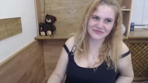 janaloveli online show from April 14, 7:53 pm