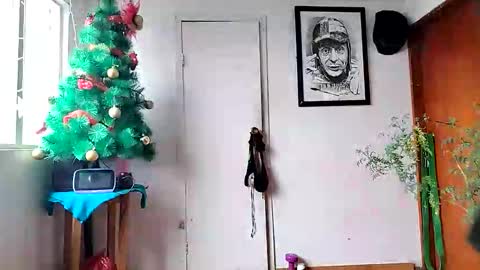 janariivera1 online show from December 15, 6:45 pm