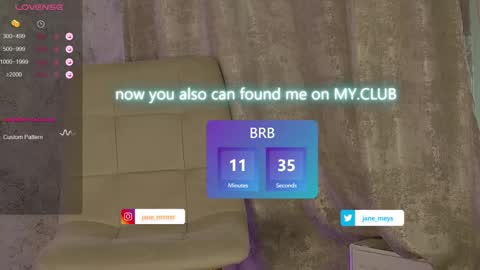 Snapshot of jane_meys chatting on January 8, 11:10 am your kitty JANE roawww online show from January 8, 11:10 am