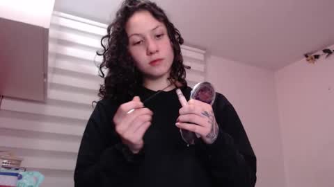 Snapshot of jane_r chatting on October 22, 11:15 pm Jane online show from October 22, 11:15 pm