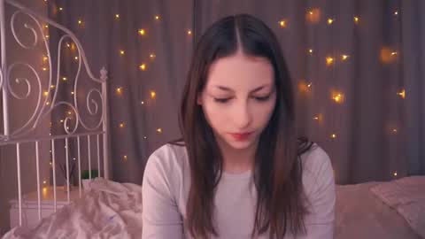 Jennifer  online show from February 3, 5:07 am