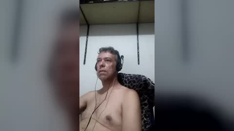 Snapshot of janed_br chatting on June 30, 10:44 pm JanEd online show from June 30, 10:44 pm