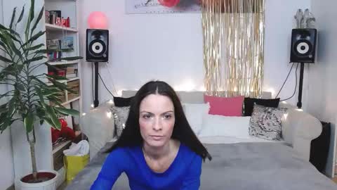 Snapshot of janedejay chatting on November 23, 9:36 pm JaneDejay online show from November 23, 9:36 pm