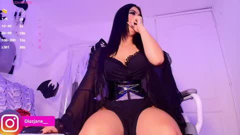 Jennifer online show from October 31, 9:16 pm