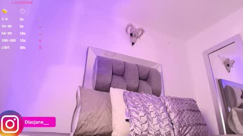 Jennifer online show from November 7, 2:44 am