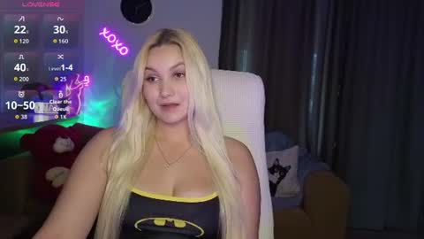 Snapshot of janemiss chatting on June 13, 11:08 am Jane online show from June 13, 11:08 am