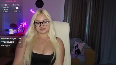 Snapshot of janemiss chatting on July 18, 1:59 pm Jane online show from July 18, 1:59 pm