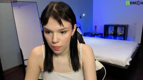 Snapshot of janetcensley chatting on April 28, 2:27 am Alexia online show from April 28, 2:27 am