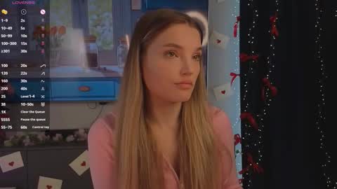 Hi Im Alice and here youll find something online show from March 22, 7:34 am