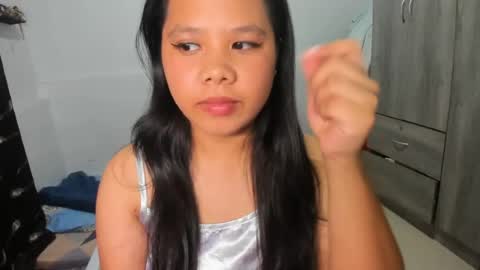 Snapshot of janeyoun18 chatting on June 14, 6:48 am janeyoun18 online show from June 14, 6:48 am