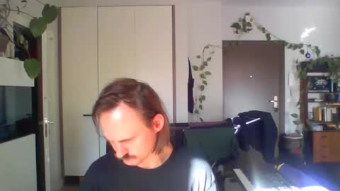 jankujan online show from October 13, 8:58 am