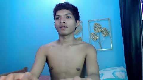 Snapshot of janlloyd04 chatting on July 6, 7:27 am janlloyd04 online show from July 6, 7:27 am