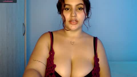 Snapshot of janne_1 chatting on February 26, 11:37 pm Janne online show from February 26, 11:37 pm