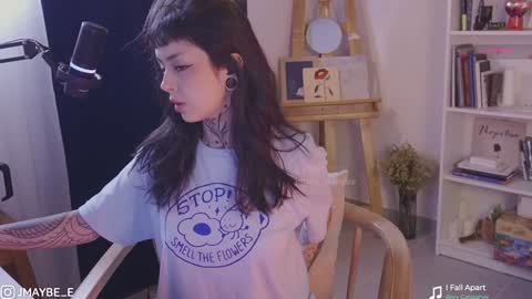   jmaybe e online show from January 7, 3:02 pm