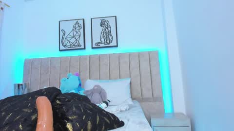 Jane online show from February 9, 6:01 am