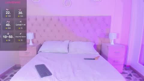 Janne  online show from November 12, 9:25 pm