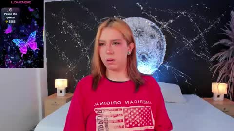 Janne  online show from December 13, 9:53 pm