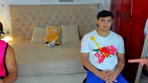 janomar01 online show from November 5, 6:52 pm