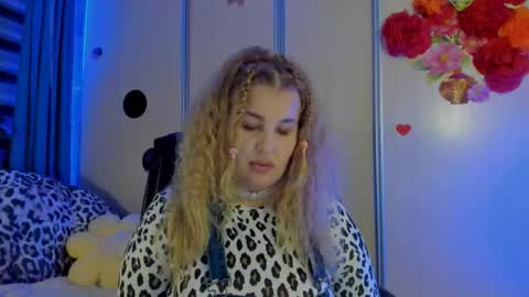 JansyLines online show from December 1, 7:19 pm