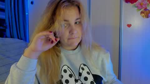 JansyLines online show from December 3, 7:12 pm