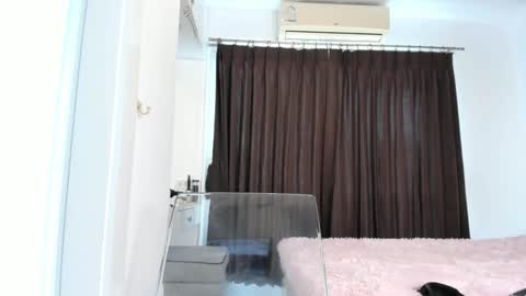 Snapshot of jap_amelle chatting on February 5, 5:09 am Amelle online show from February 5, 5:09 am