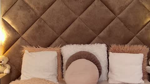 Snapshot of jaquelinemerlot chatting on February 13, 6:20 am jaquelinemerlot online show from February 13, 6:20 am