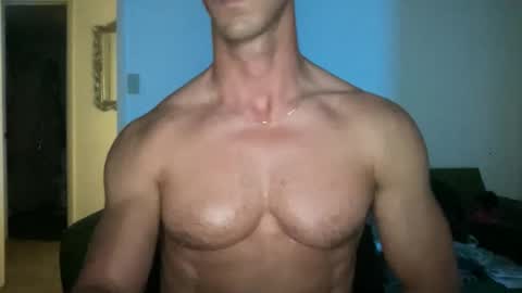 Snapshot of jared_cam chatting on May 25, 9:26 am jared_cam online show from May 25, 9:26 am