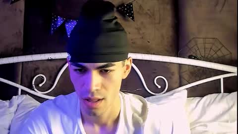 Snapshot of jaremy_harris chatting on November 1, 8:11 pm Jaremy online show from November 1, 8:11 pm