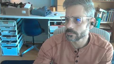 jareth_returns online show from January 8, 4:44 pm