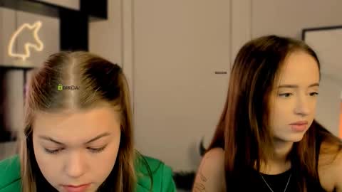 jasmies online show from October 20, 8:26 am