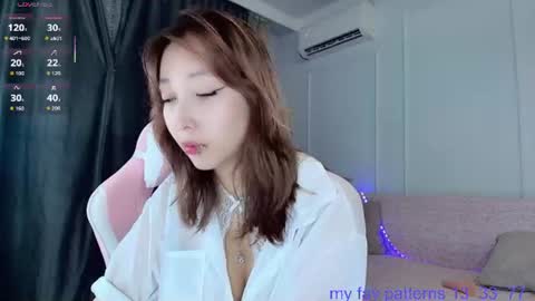 Jasmine online show from June 10, 2:38 pm
