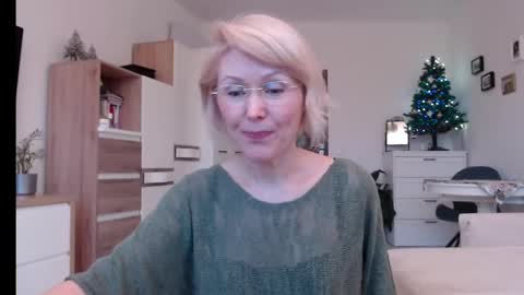 Snapshot of jasmin18v chatting on January 6, 2:36 pm Jasmin room for people 40 online show from January 6, 2:36 pm