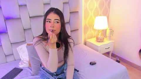 Jasmine online show from September 23, 7:17 pm