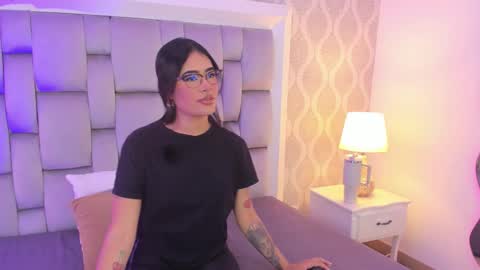 Jasmine online show from September 25, 7:17 pm