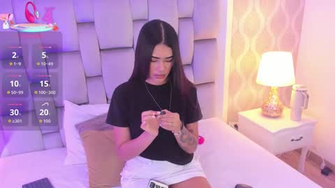 Jasmine online show from October 4, 7:01 pm