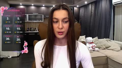 Jasmine online show from March 31, 8:31 pm