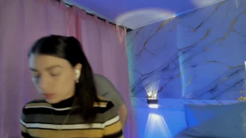 Jas online show from January 20, 1:53 pm