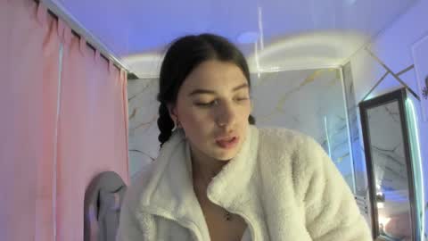 Jas online show from March 7, 9:06 pm