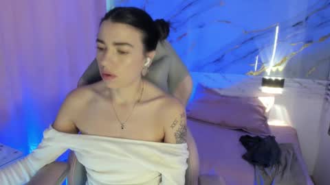 Jas online show from March 11, 5:35 pm