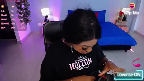 Instagram jasminecampbell1  online show from March 18, 1:25 pm